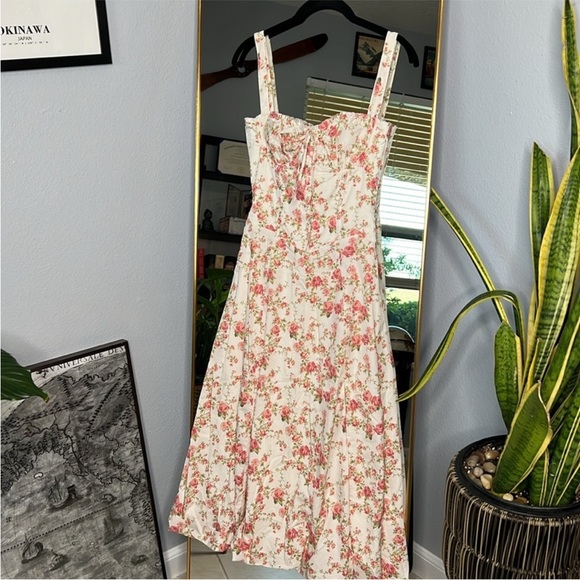 HOUSE OF CB 'Carmen' Rose Print Bustier Sundress NWOT - Picture 6 of 8